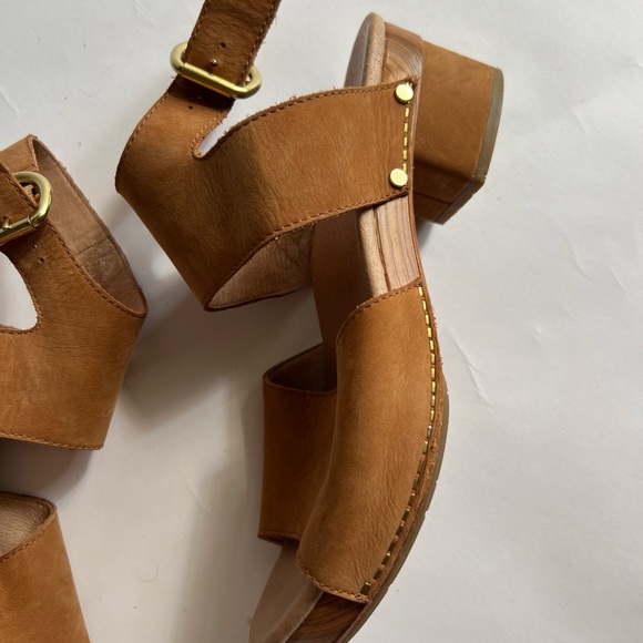 Brown Strappy Sandals with Block Heel - Picture 2 of 8